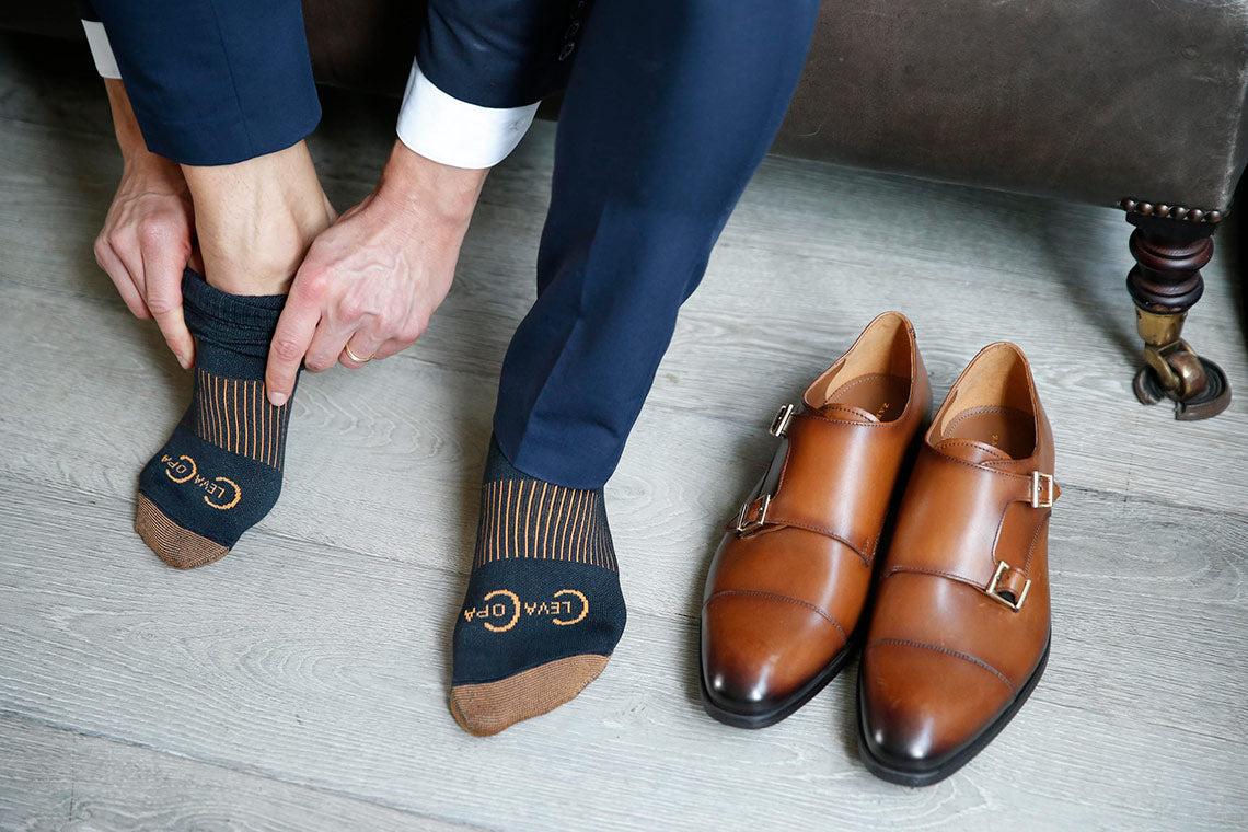 How to Wear Compression Socks – A Step-by-Step Guide